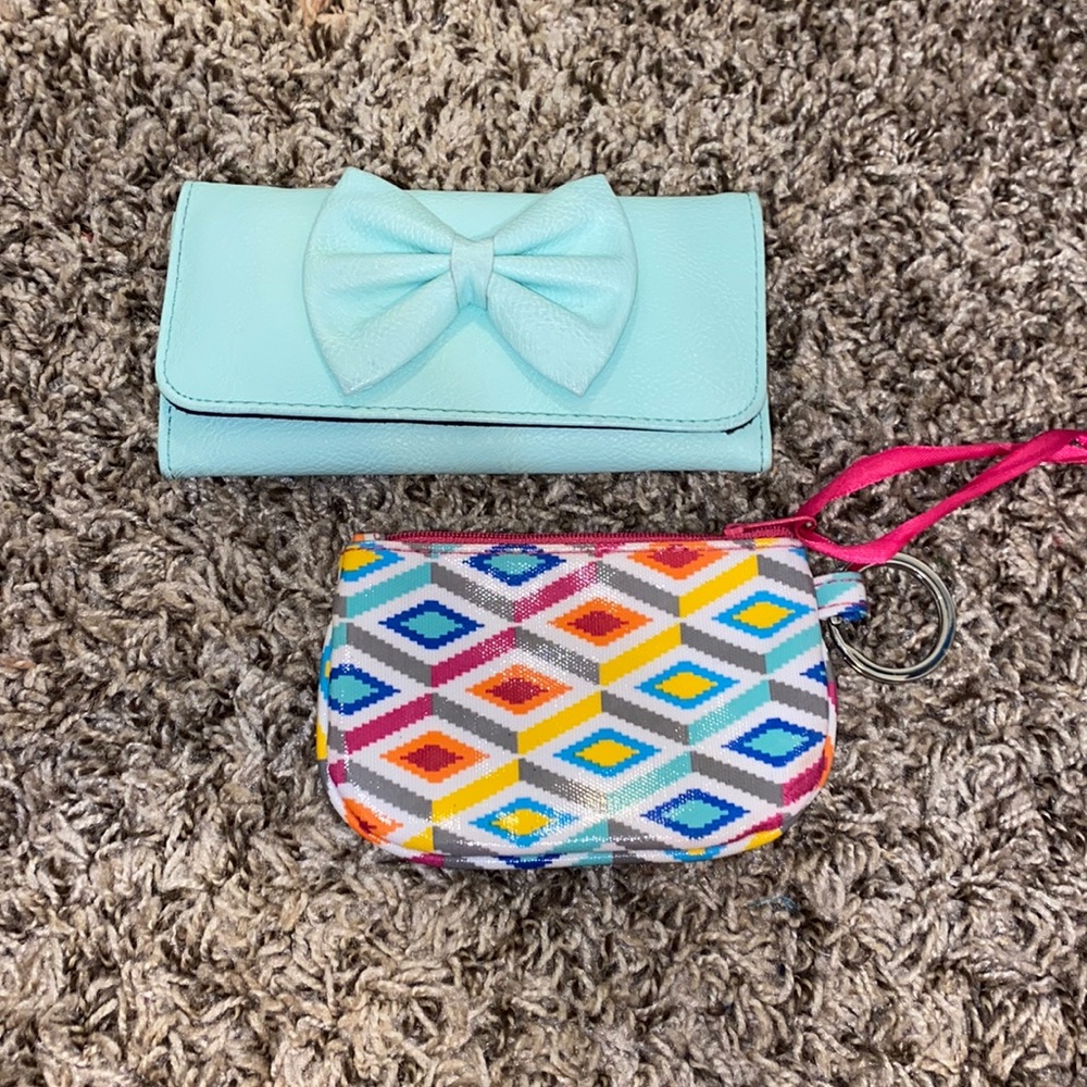 2 wallets